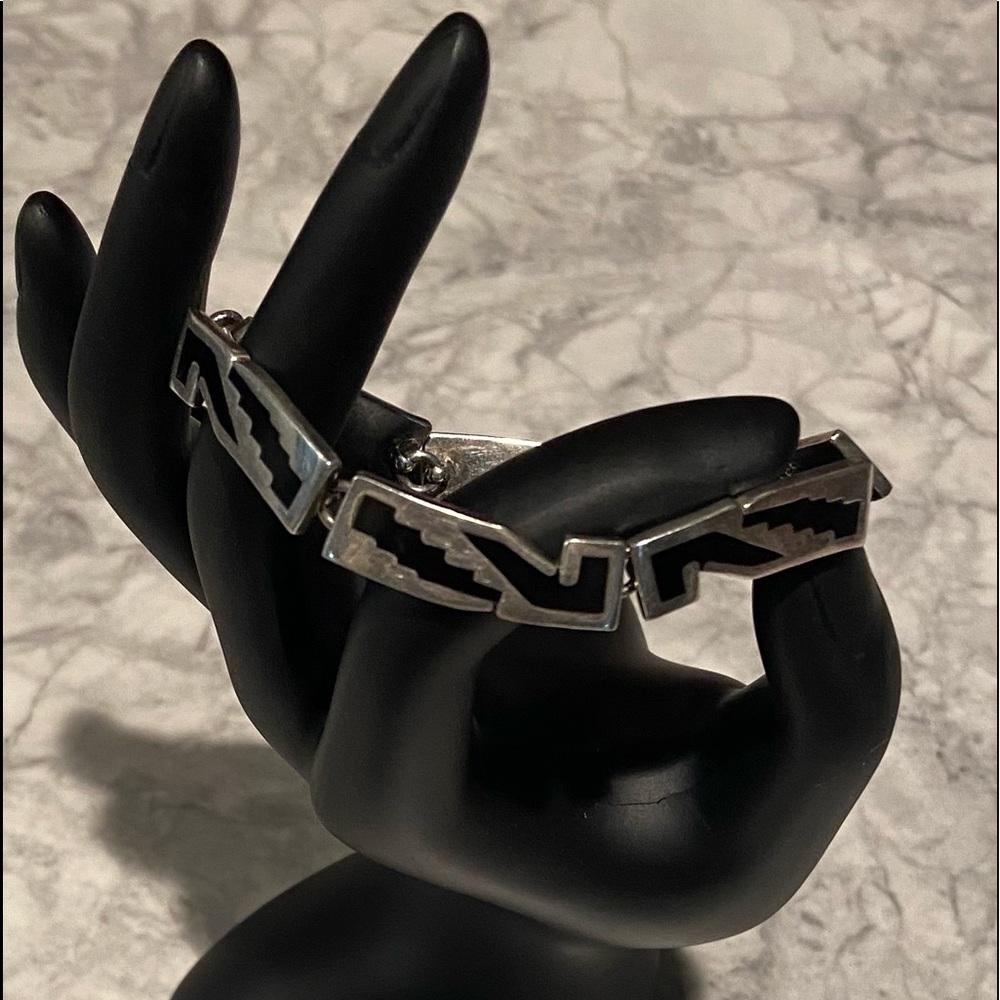 ***** Sold ***** VINTAGE Taxco 925 Black Enamel Link Bracelet